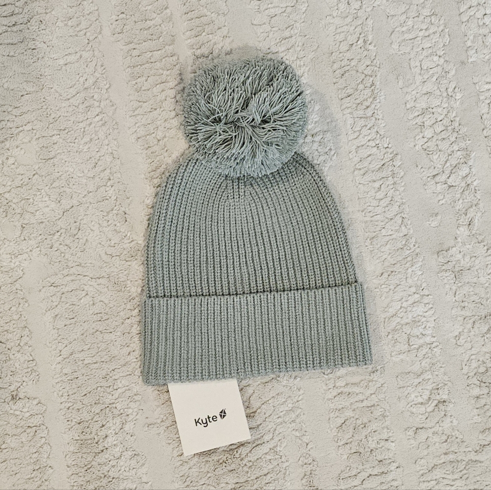 NEW Kyte BABY Chunky Knit Pom Beanie In Thyme Green 💚